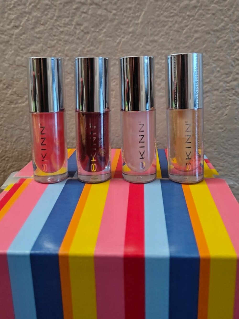 SKINN DIVINE ELIXIR Luminous Lip Oil 4 in one set New sealed